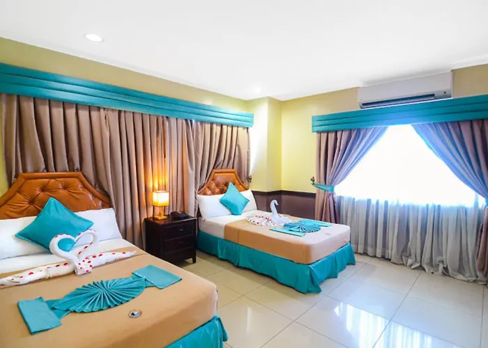 Mariners Court Hotel