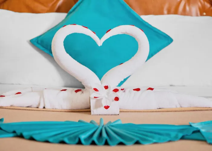 Mariners Court Hotel 3*